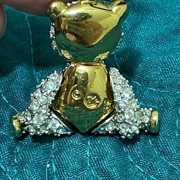 Swarovski clear and green pave crystal bear pendant with articulated joints - Picture 4 of 7